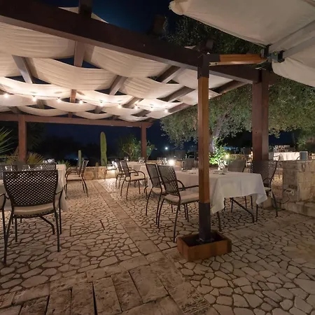 בית כפרי Relais Torre Marabino