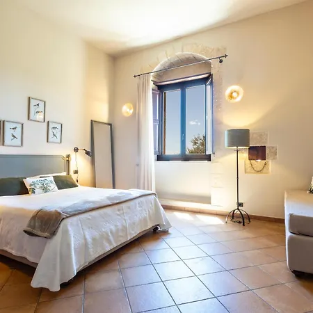Relais Torre Marabino * איספיקה