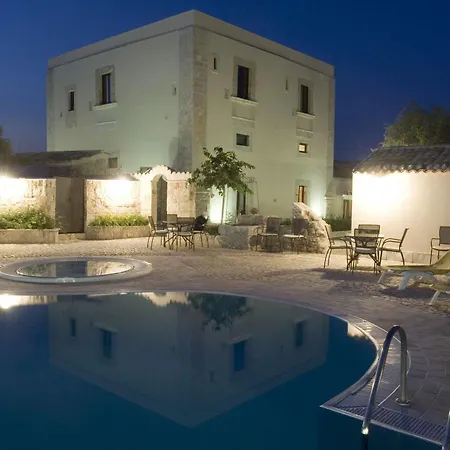Relais Torre Marabino * איספיקה