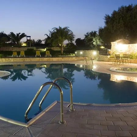 בית כפרי Relais Torre Marabino *