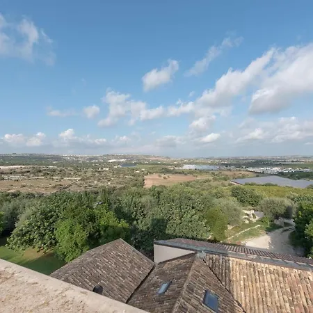 בית כפרי Relais Torre Marabino *