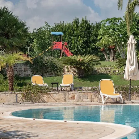 Relais Torre Marabino בית כפרי איספיקה